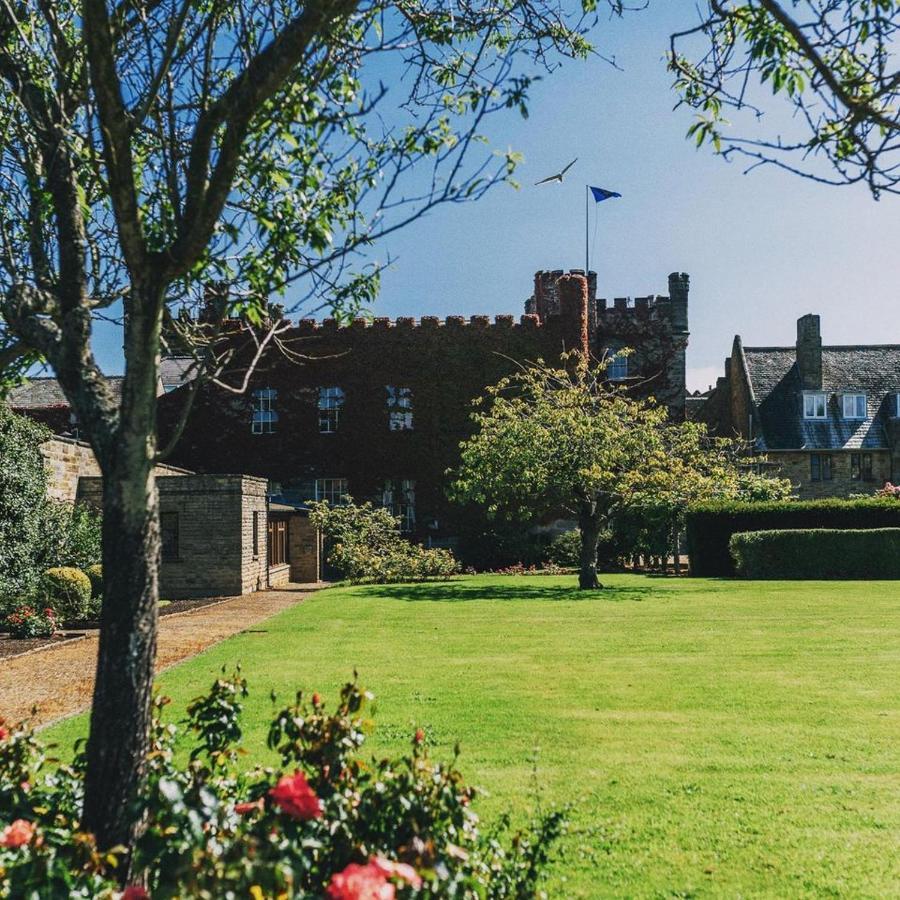 Hotel Sneaton Castle Whitby Exteriér fotografie
